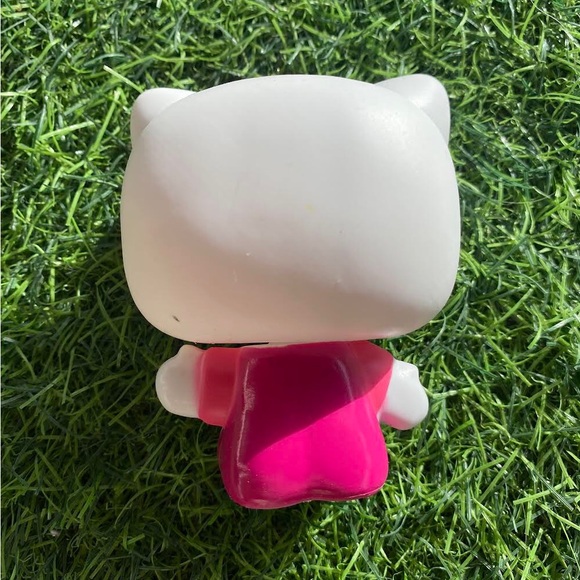 Hello Kitty Funko Pop Figurine Toy #57 brand new box is DAMAGED vintage - Picture 2 of 5
